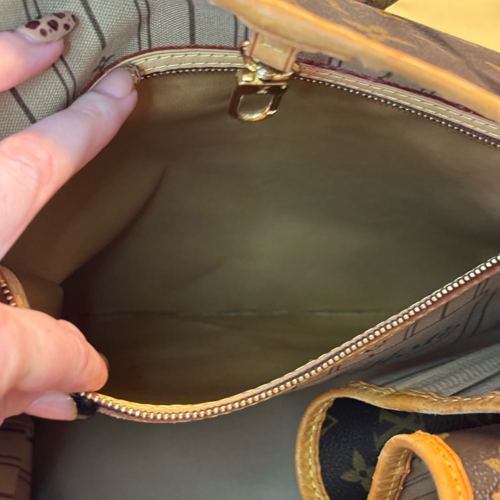 Louis Vuitton Monogram Neverfull GM - Picture 14 of 14